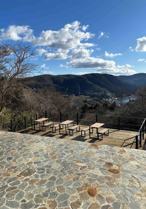 箱根の絶景を一望できる広々とした展望デッキ Bbqに最適な場所 芦ノ湖の全景を一望 花火鑑賞湖水 Apartment *