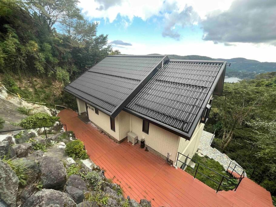 Apartment 箱根の絶景を一望できる広々とした展望デッキ Bbqに最適な場所 芦ノ湖の全景を一望 花火鑑賞湖水 *